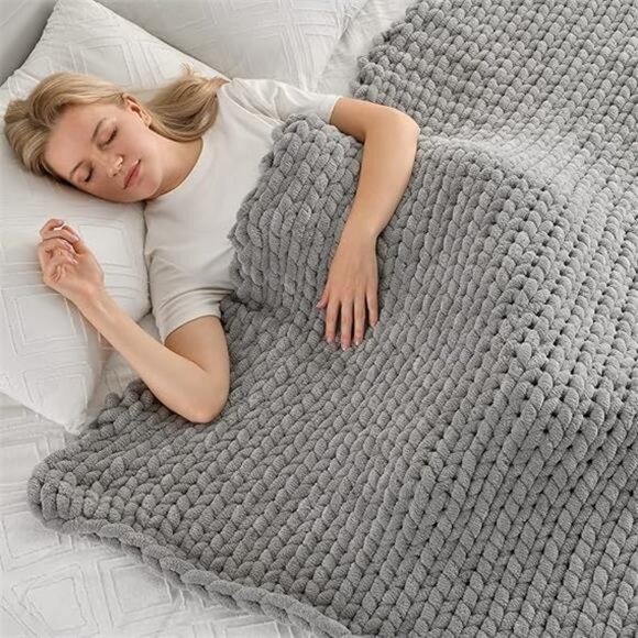 Tighter Version Chenille Chunky Knit Blanket Throw （40×50 Inch）, Handmade Warm - Picture 7 of 7